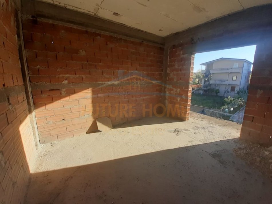 Durres, shitet Vile 2 Katshe Kati 0, 227 m² 100.000 € (ne Spitalle, Durres)