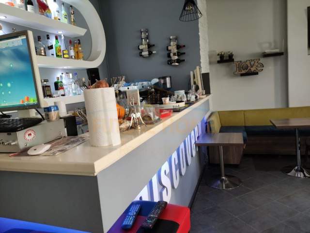Tirane, shitet ambjent biznesi Kati 0, 60 m² 120.000 Euro (Rruga Frosina Plaku)