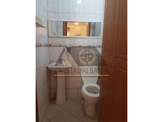 Tirane, shitet Kati 0, 40 m² 100.000 Euro (Rruga "Mine Peza")