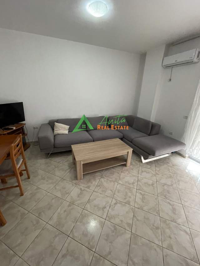 Tirane, shitet apartament 2+1+BLK Kati 2, 88 m² 160.000 Euro (Komuna e Parisit)