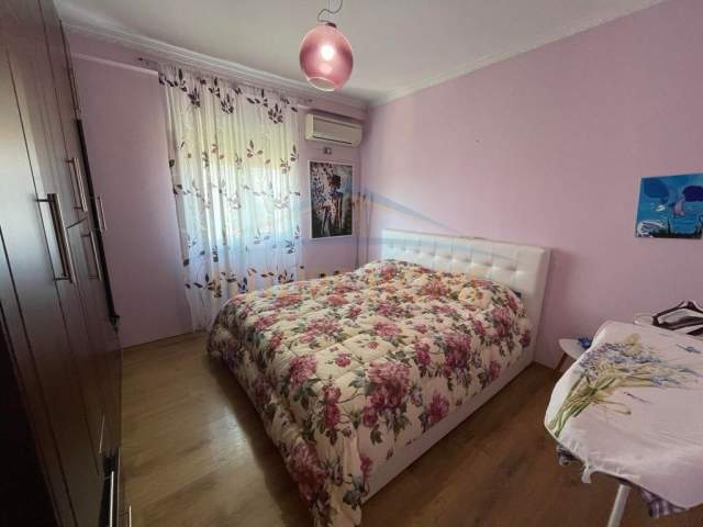 Tirane, shes apartament 2+1 Kati 7, 113 m² 145.000 Euro (Ish Parku Autobusave)
