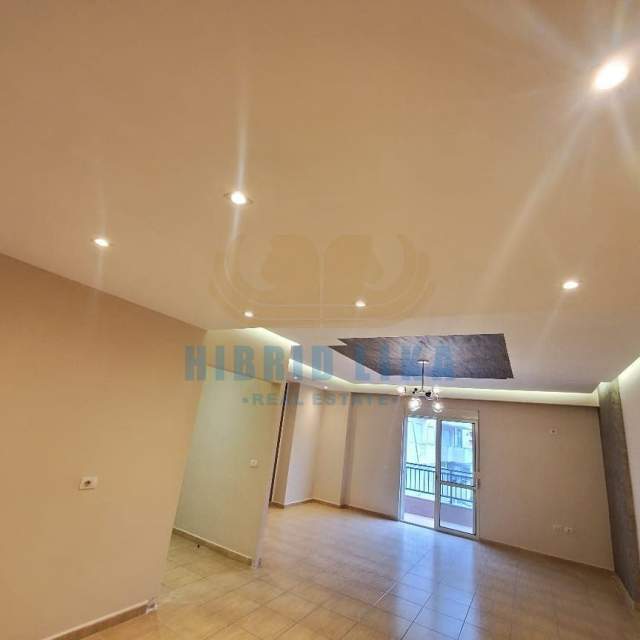 Kavaje, shes apartament Kati 5, 120 m² 500 Euro/m2 (Kavaje)