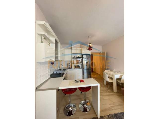 Tirane, shitet apartament 1+1+BLK Kati 5, 69 m² 80.000 Euro (Teodor Keko)