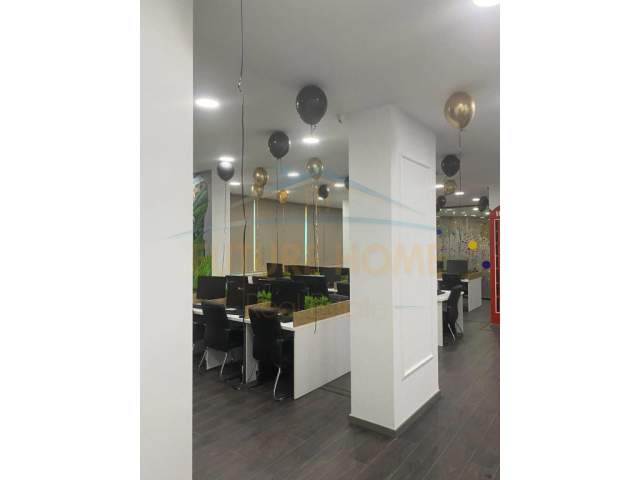 Tirane, shitet ambjent biznesi Kati 1, 202 m² 505.000 Euro (RRUGA E KAVAJES)