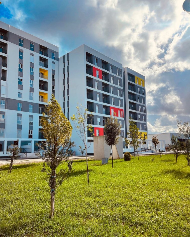 Tirane, shitet apartament 1+1+Ballkon Kati 4, 62 m² 65.000 € (Univers City)