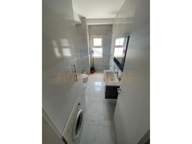 Durres, jepet me qera apartament 1+1+BLK Kati 5, 70 m² 350 Euro (Me Pamje Deti, Ne Vollga, Durres)