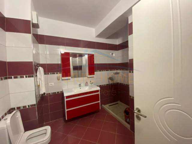 Durres, jepet me qera 2+1+BLK Kati 5, 135 m² 600 Euro (Vollga)
