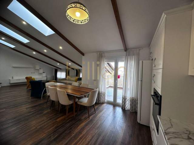 Tirane, jepet me qera apartament 3+1+BLK Kati 3, 200 m² 1.500 Euro (TEG)