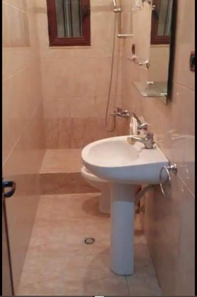 Tirane, jepet me qera shtepi 1+1+BLK Kati 2, 75 m² 26.000 Leke (Kryqi i Kuq)