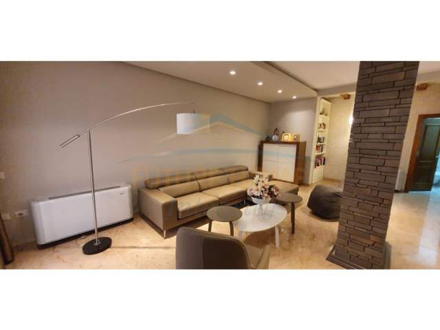 Tirane, shes apartament 4+1+BLK+Post Parkimi,  Kati 3, 235 m² 350.000 Euro (Liqeni i Thate)