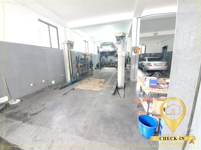 Tirane, shitet ambjent biznesi Kati 0, 2.190 m² 750.000 Euro (Kamez)