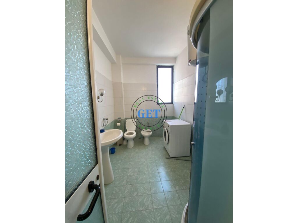 Shitet, Apartament 3+1+2, Rrota e Kuqe, Plazh, Durres