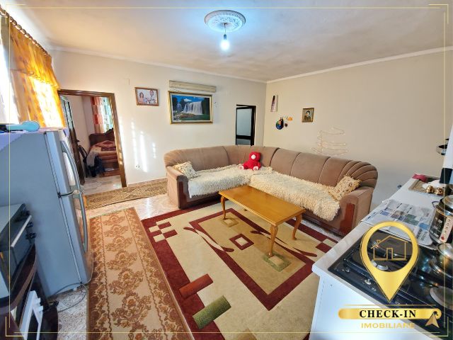 Tirane, jepet me qera apartament 2+1+A+BLK Kati 2, 100 m² 300 Euro (Astir)