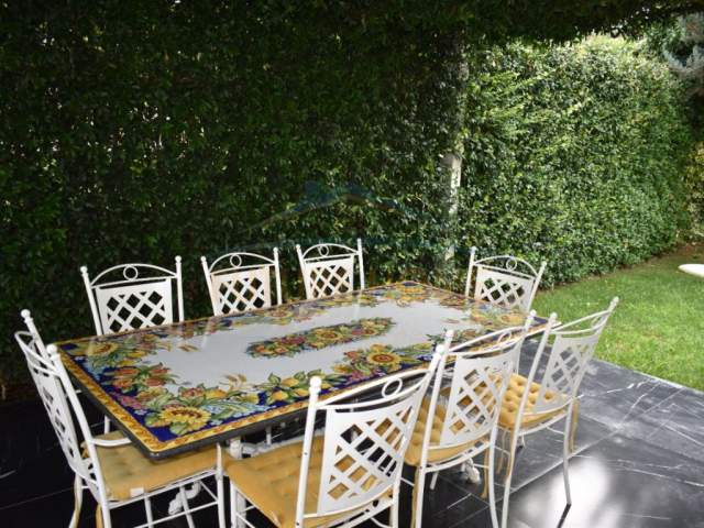 Tirane, jepet me qera Vile 4+1+A+BLK Kati 0, 405 m² 5.000 Euro (Rezidenca White Houses) PARK27375