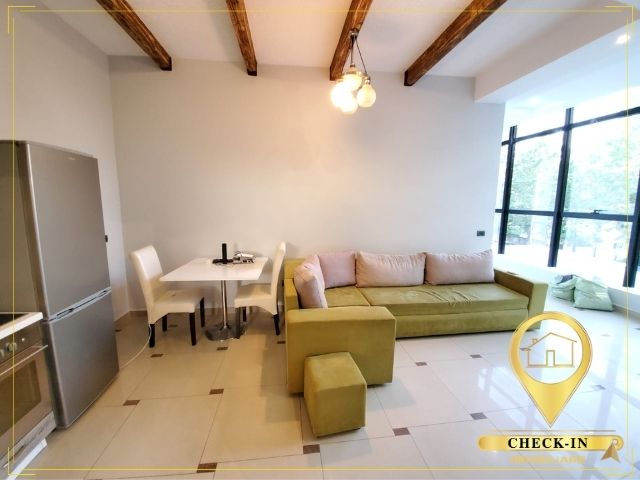 Tirane, jepet me qera apartament 1+1+BLK Kati 2, 50 m² 300 Euro (Sauk)