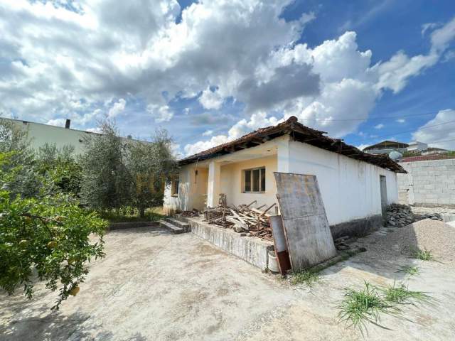 Tirane, shes shtepi Kati 0, 621 m² 350.000 Euro (Yzberisht)