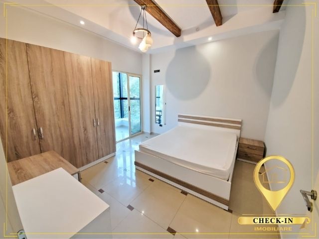 Tirane, jepet me qera apartament 1+1+BLK Kati 2, 50 m² 300 Euro (Sauk)