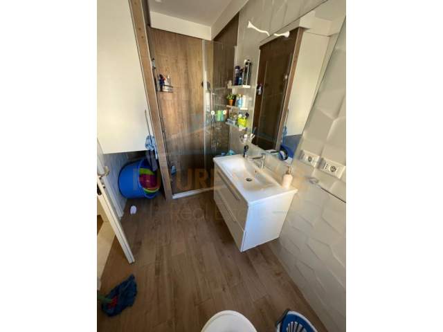 Tirane, shes apartament Dublex Kati 7, 172 m² 260.000 Euro (Rruga e Barrikadave)