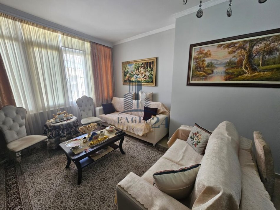 Tirane, shes apartament 3+1+Ballkon Kati 7, 144 m² 175.000 € (ASTIR)