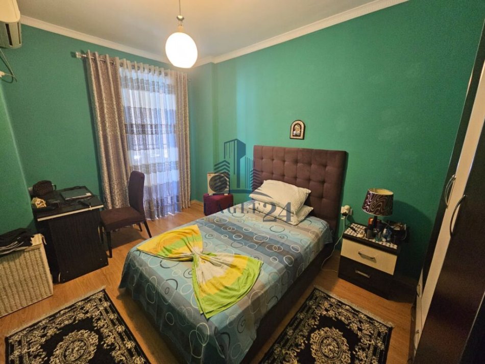Tirane, shes apartament 3+1+Ballkon Kati 7, 144 m² 175.000 € (ASTIR)