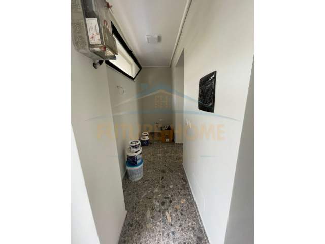 Tirane, jepet me qera dyqan Kati 0, 90 m² 800 Euro (Rruga e Kavajes) PARK27727