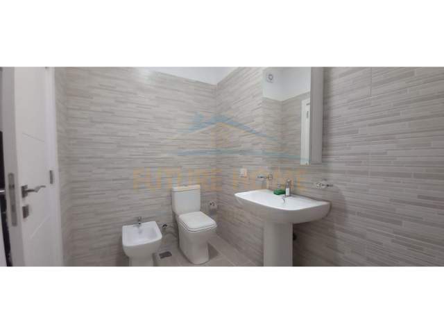 Tirane, jepet me qera apartament 2+1+A+BLK Kati 2, 95 m² 500 Euro (Rruga e Dibres)