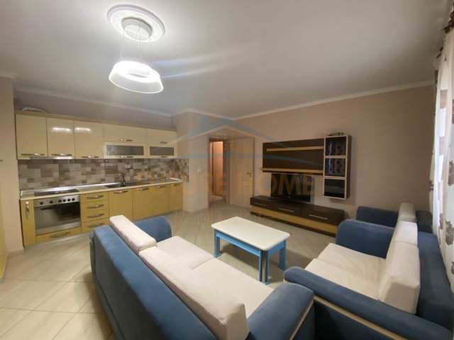 Durres, jepet me qera apartament 2+1+BLK Kati 4, 450 Euro (Vollga, Durrë)