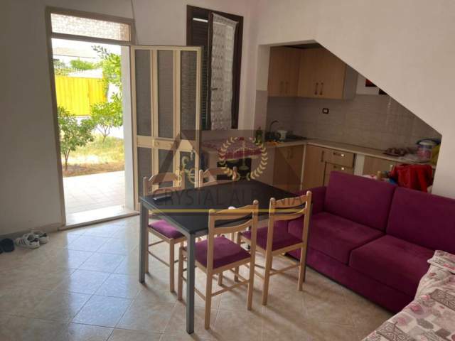 Tirane, shitet Vile 250 m² 190.000 Euro (laknas)