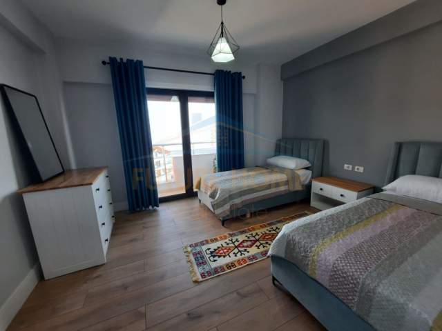 Durres, jepet me qera apartament 2+1+BLK Kati 5, 90 m² 750 Euro (Pamje Deti, Currila, Durrës)