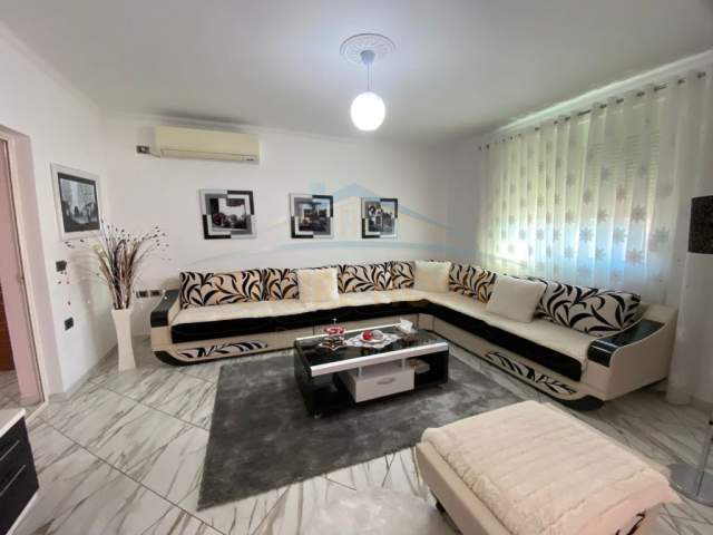 Durres, shitet apartament Kati 1, 115 m² 86.000 Euro (Shkozet, Durrës)