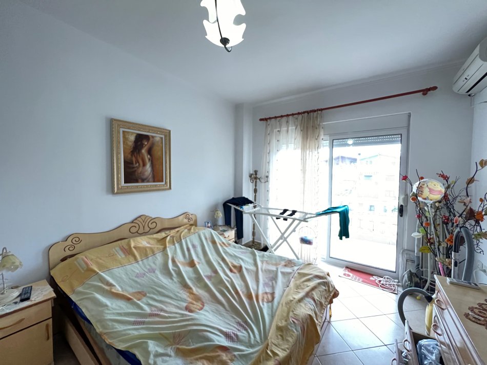 Golem, shitet apartament 1+1+Ballkon Kati 4, 77 m² 75.000 € (Prane Hotel Flowe , Golem)