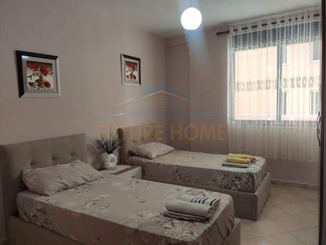 Durres, jap me qera apartament 2+1+BLK Kati 8, 116 m² 500 Euro (Pamje Deti, Vollga, Durrës)