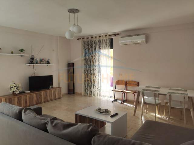 Durres, jap me qera apartament 2+1+BLK Kati 8, 116 m² 500 Euro (Pamje Deti, Vollga, Durrës)