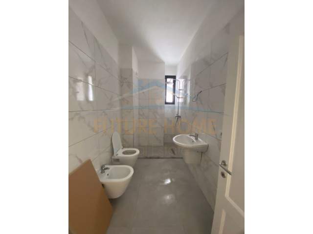 Durres, jepet me qera apartament 2+1+BLK Kati 4, 140 m²  (Pamje Deti, Vollga, Durrës)