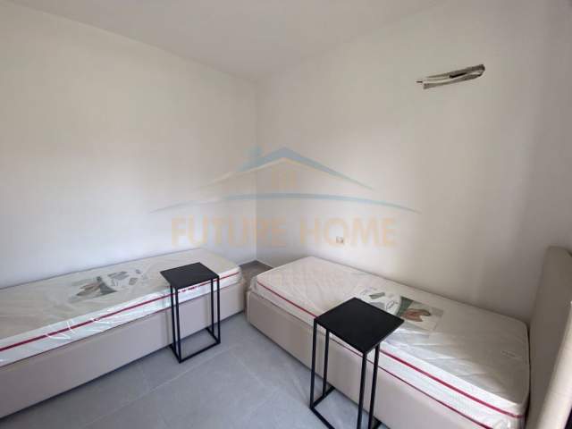 Durres, jepet me qera apartament 2+1+BLK Kati 4, 140 m²  (Vollga, Durrës)