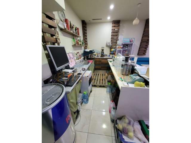 Tirane, shitet dyqan Kati 0, 76 m² 140.000 Euro (Don Bosko)
