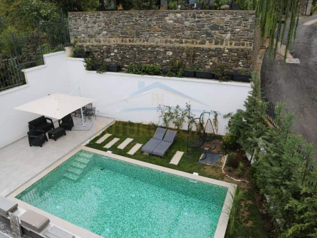 Qera, Vilë, Green Garden Residence, Bërzhitë.