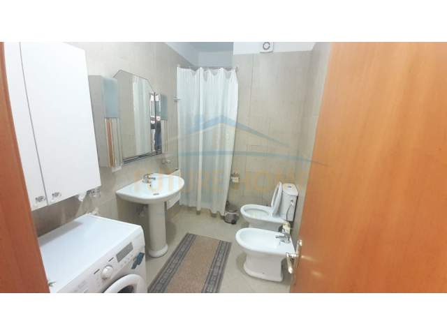 Durres, shitet apartament 3+1+BLK Kati 2, 118 m² 150.000 Euro (Pamje Deti, Plazh-Hekurudha)