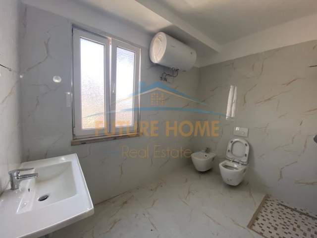 Durres, shitet apartament 2+1+BLK Kati 5, 180 m² 180.000 Euro (Muzeu Deshmoreve)