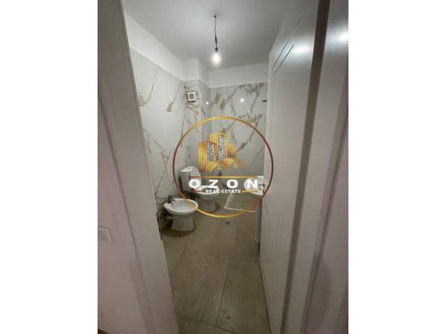 Tirane, jepet me qera apartament 1+1+BLK Kati 5, 68 m² 29.000 Leke (Vila L)