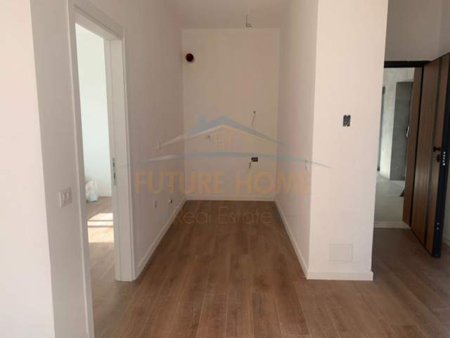 Tirane, jepet me qera apartament 2+1+A+BLK 106 m² 500 Euro (Rruga e Dibres) PARK28334