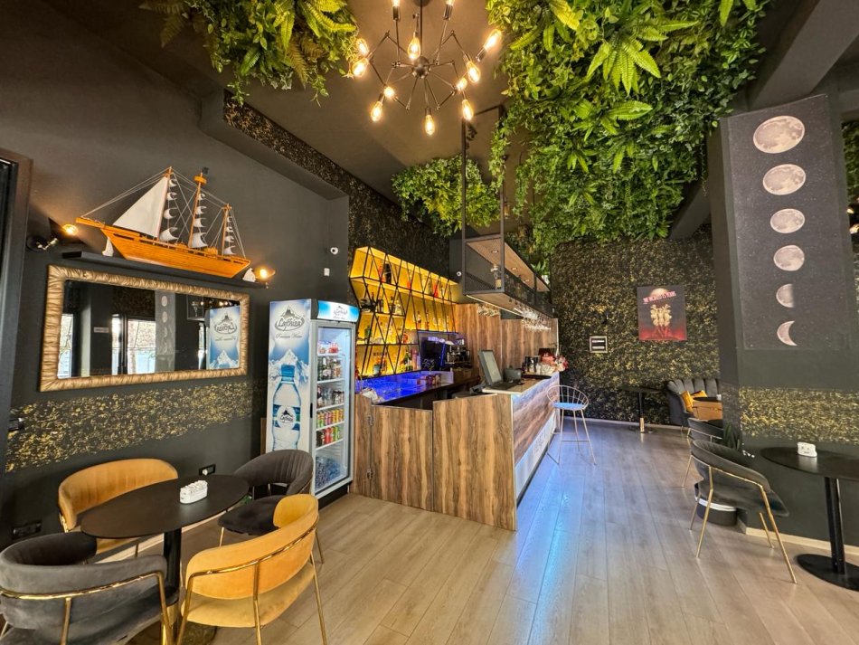 Shitet Lokal,Yzberisht, Tirane