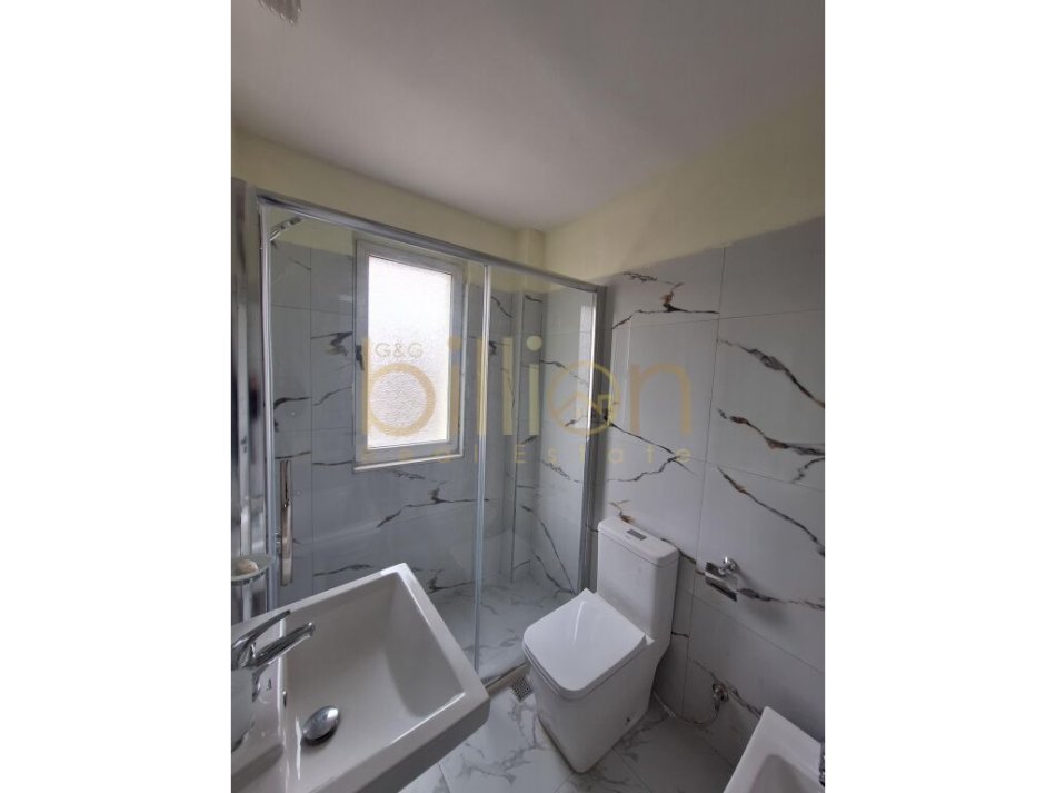 TEK SHKOLLA E BASHKUAR, SHITET APARTAMENT 1+1, ID: Billion3355