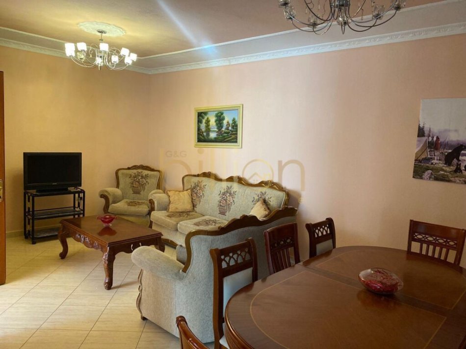 TEK PORTA E GJELBER, OFROJME APARTAMENT 2+1+2 PER QIRA, ID: Billion3358