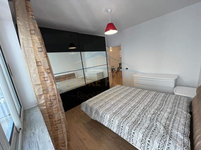 Tirane, jepet me qera apartament 2+1+BLK Kati 3, 95 m² 550 Euro (Komuna e Parisit, Lulishtja)