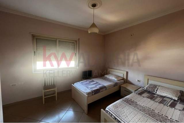 Tirane, jepet me qera apartament 2+1+BLK Kati 5, 95 m² 600 Euro (Kompleksi Panorama)