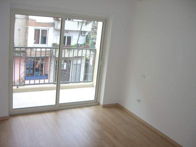 Tirane, Shitet  Apartament 2+1+A+BLK Kati 3, 94 m²  145.000  (Myslym Shyri)