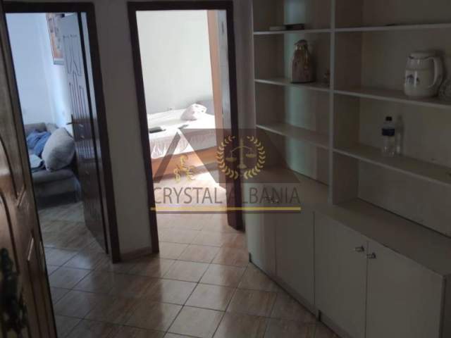 Tirane, jepet me qera apartament 1+1+BLK Kati 2, 65 m² 50.000 Leke (Rruga Bardhyl)