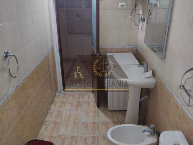 Tirane, jepet me qera apartament 1+1+BLK Kati 2, 65 m² 50.000 Leke (Rruga Bardhyl)