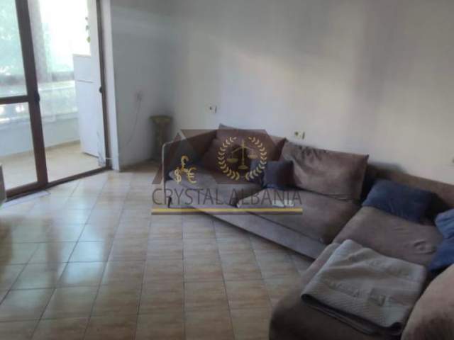 Tirane, jepet me qera apartament 1+1+BLK Kati 2, 65 m² 50.000 Leke (Rruga Bardhyl)